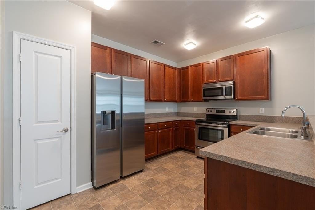 4332 Hillingdon Bnd #104 - Photo 6 of 38