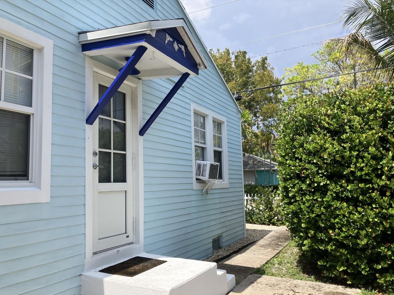 415 9th Ave N Unit 415 - Photo 2 of 25