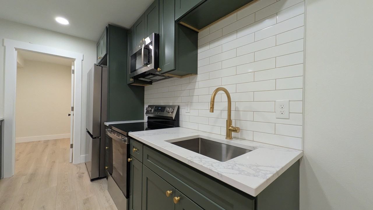 4310 Grant St #1 - Photo 6 of 13