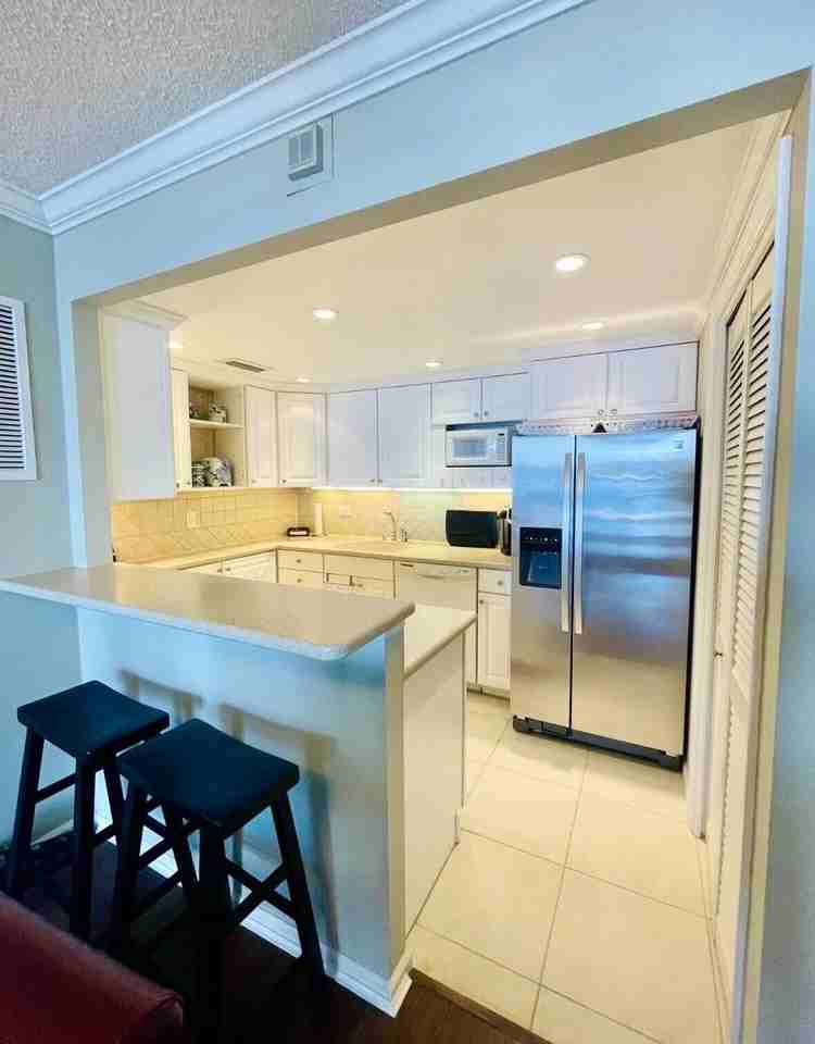 1208 Marine Way Apt 903 - Photo 7 of 9