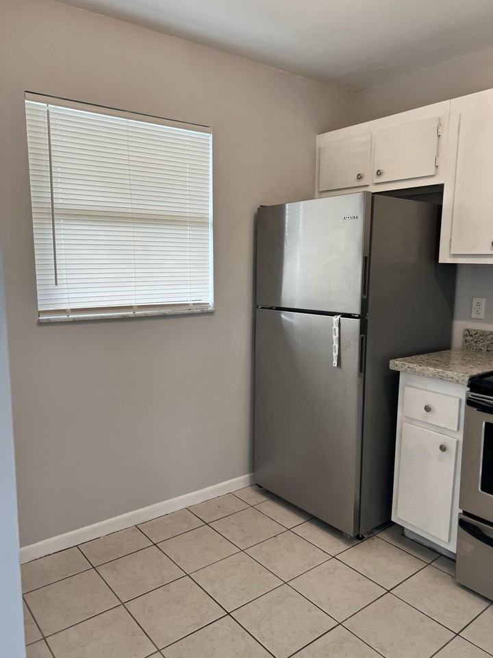 7149 Golf Colony Ct Apt 204 - Photo 3 of 28