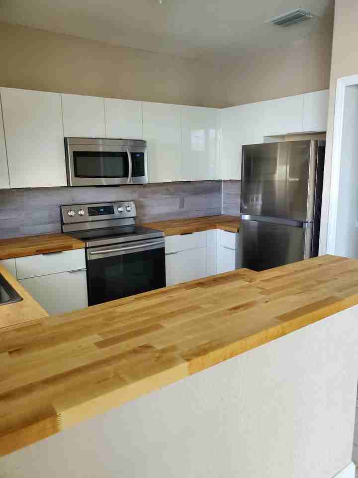 2209 Shoma Dr - Photo 2 of 30