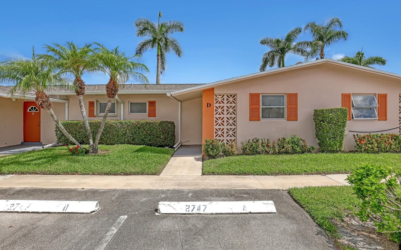 2747 Dudley Dr E Apt D - Photo 2 of 50