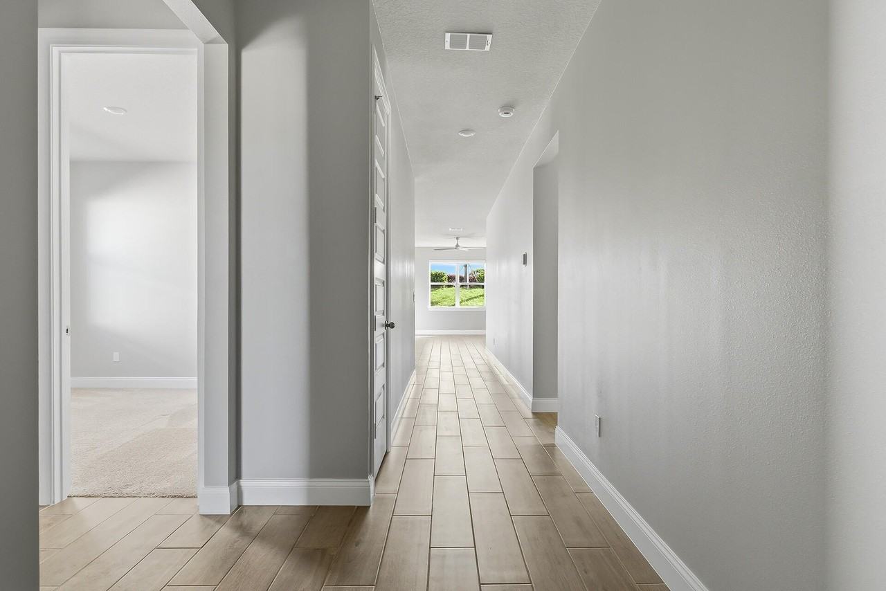 8558 Dahlia Cir - Photo 3 of 20