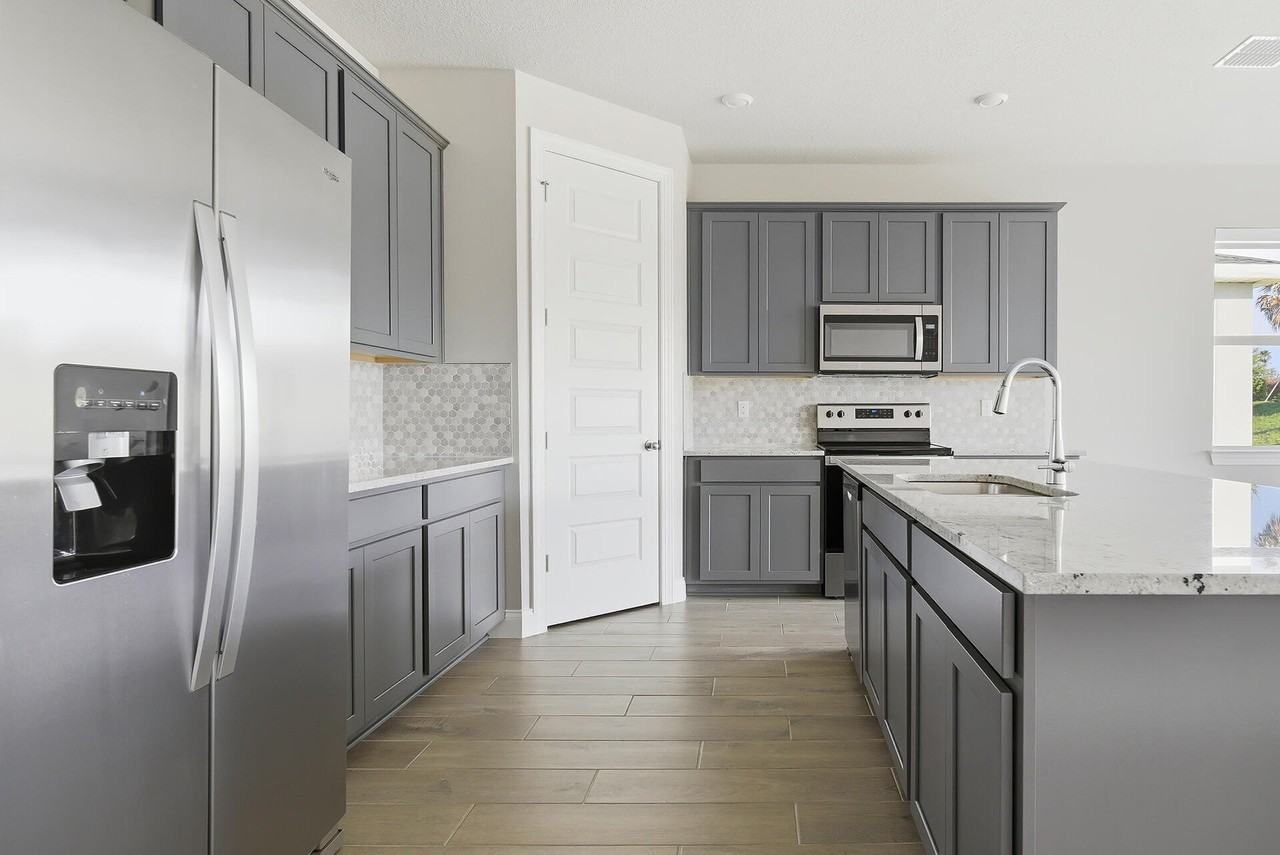 8558 Dahlia Cir - Photo 4 of 20