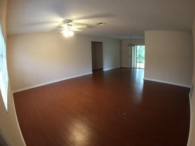 1314 Nw 2nd Cir - Photo 5 of 21