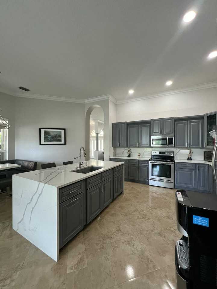 8252 Nw 44th St - Photo 7 of 28