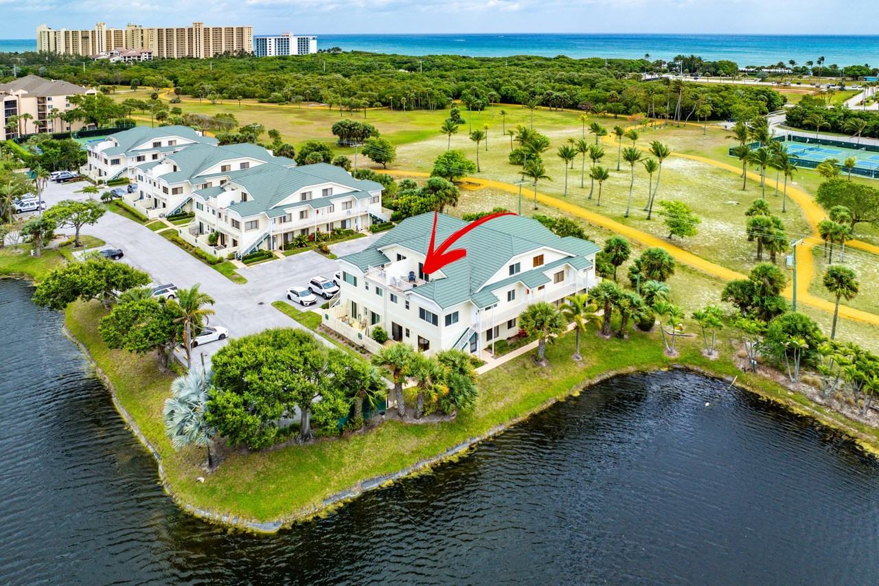 470 Bella Vista Ct N