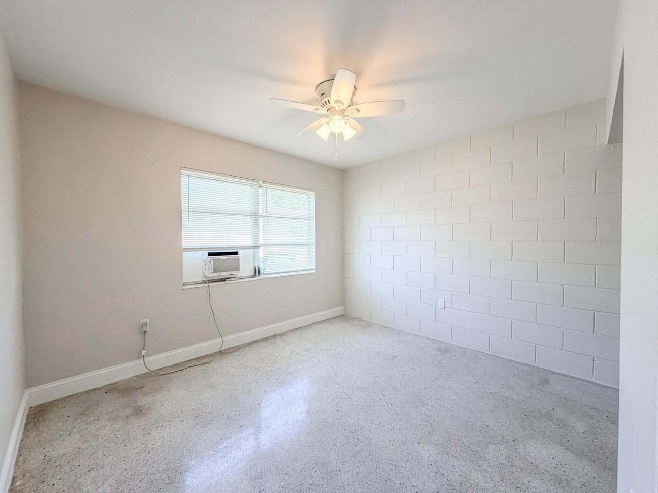 703 N 25th St - Photo 7 of 16