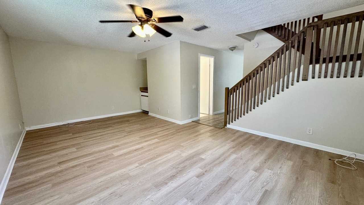 1443 Nw 94th Way #1443 - Photo 2 of 21