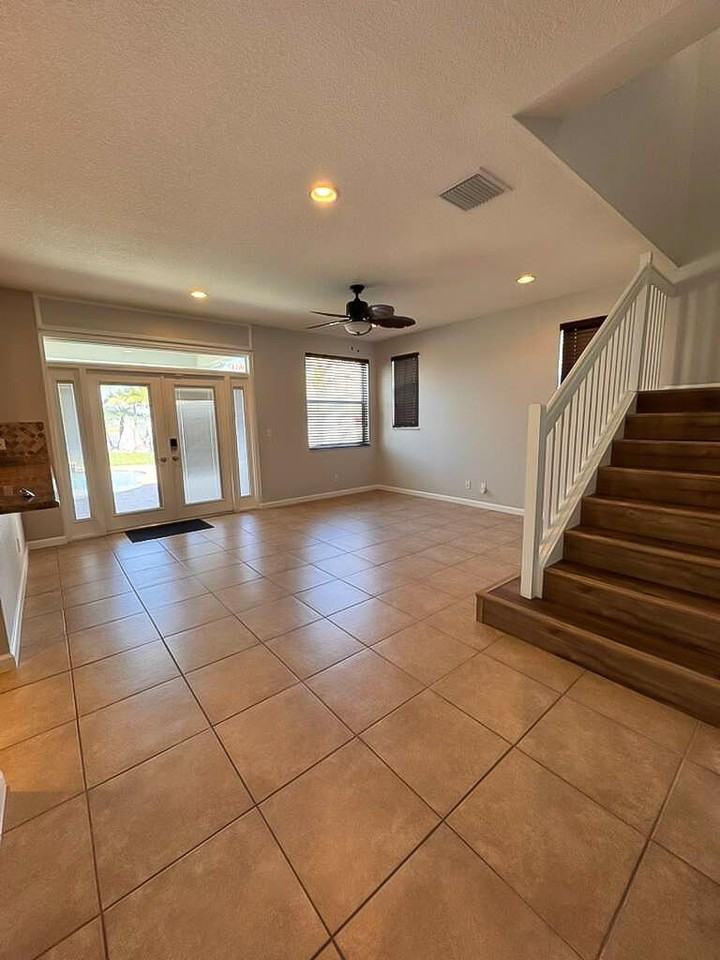 11334 Sw Glengarry Ct - Photo 4 of 14