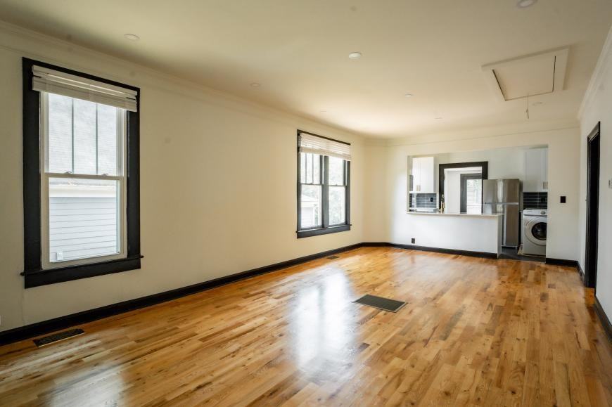 699 Bryan St Se - Photo 2 of 10