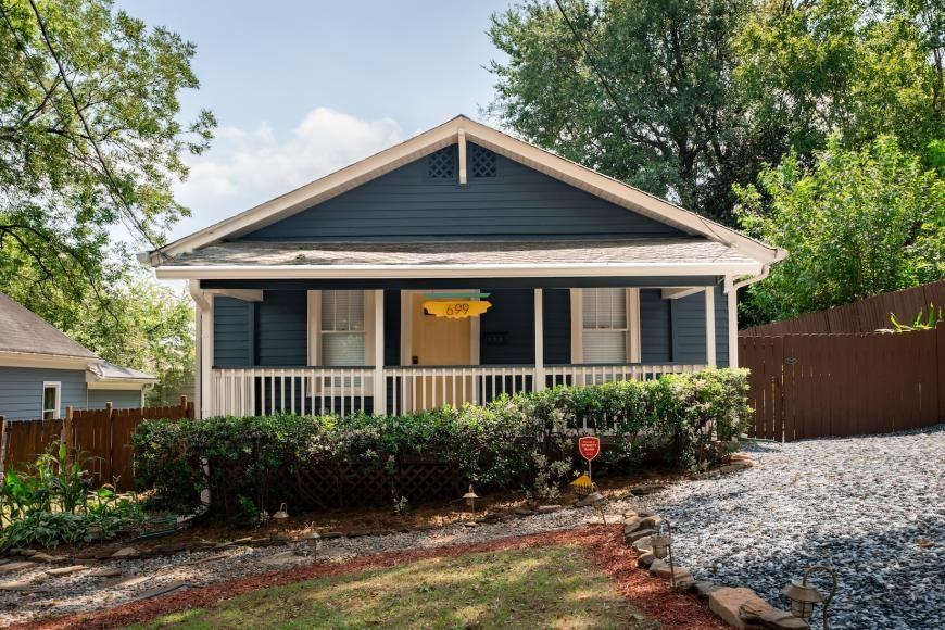 699 Bryan St Se - Photo 5 of 10