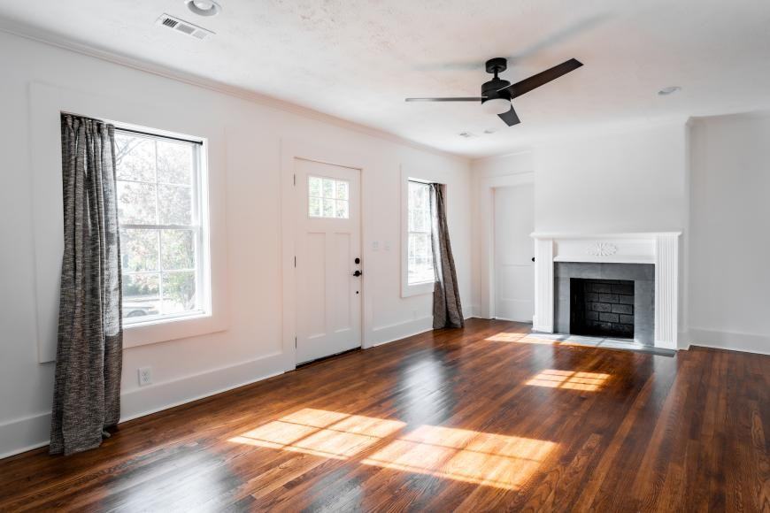 2692 Knox St Ne - Photo 5 of 10