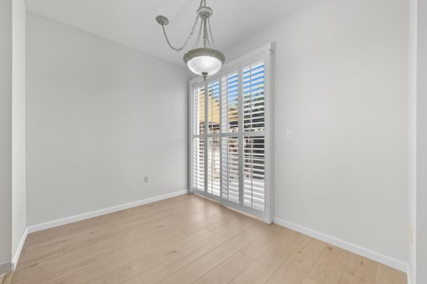 138 Blossom Cir - Photo 5 of 10