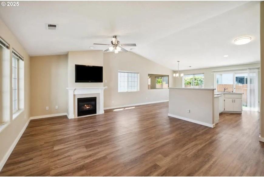 7803 Ne 21st St - Photo 4 of 10