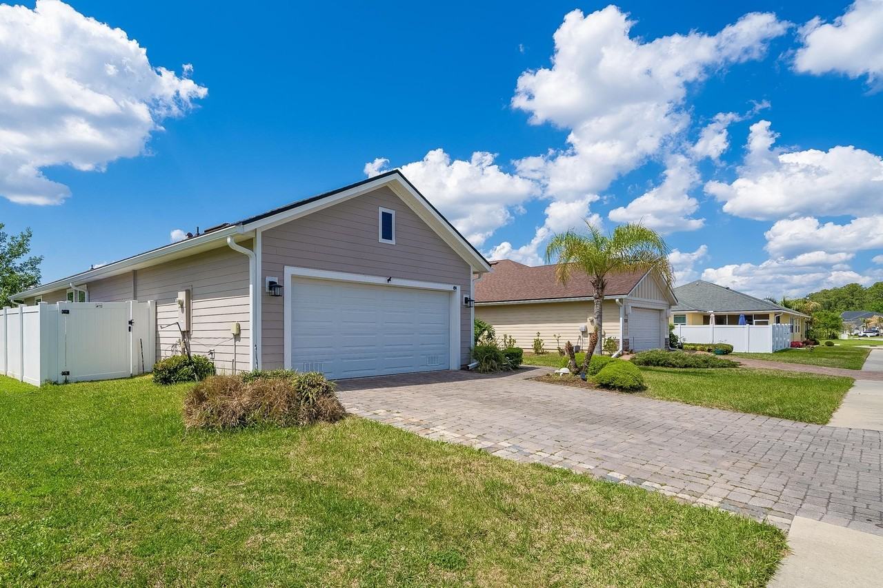 494 Aventurine Ave - Photo 4 of 50