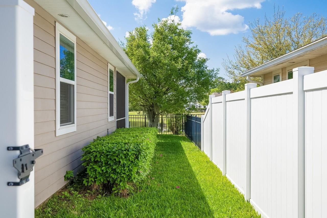 494 Aventurine Ave - Photo 7 of 50