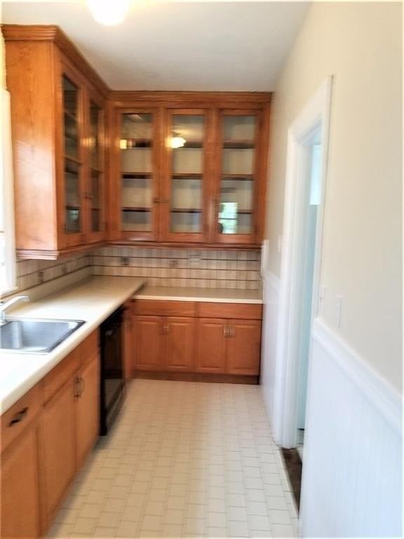 551 Hope St Unit 1 - Photo 6 of 8