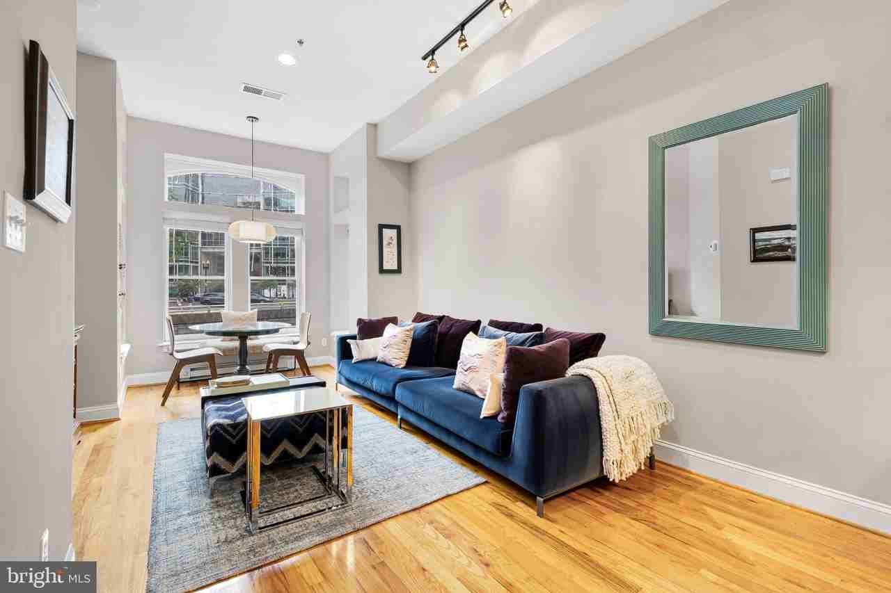 2201 K St Nw Apt 4 - Photo 4 of 22