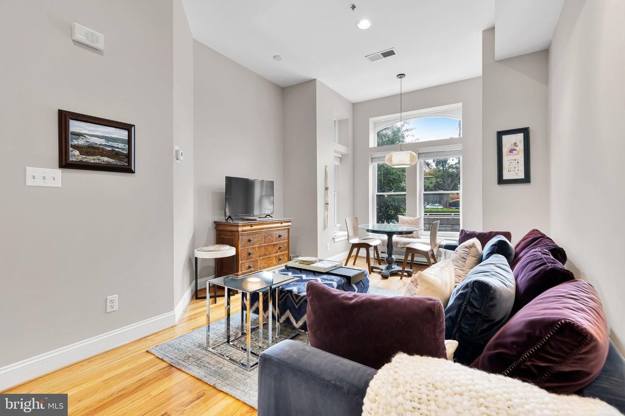 2201 K St Nw Apt 4 - Photo 5 of 22