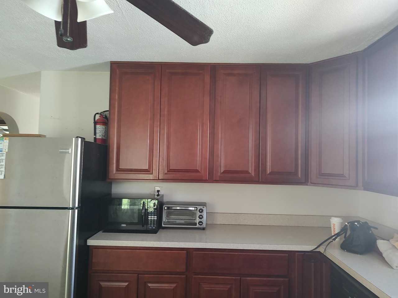 2908 5th Ave - Photo 4 of 8