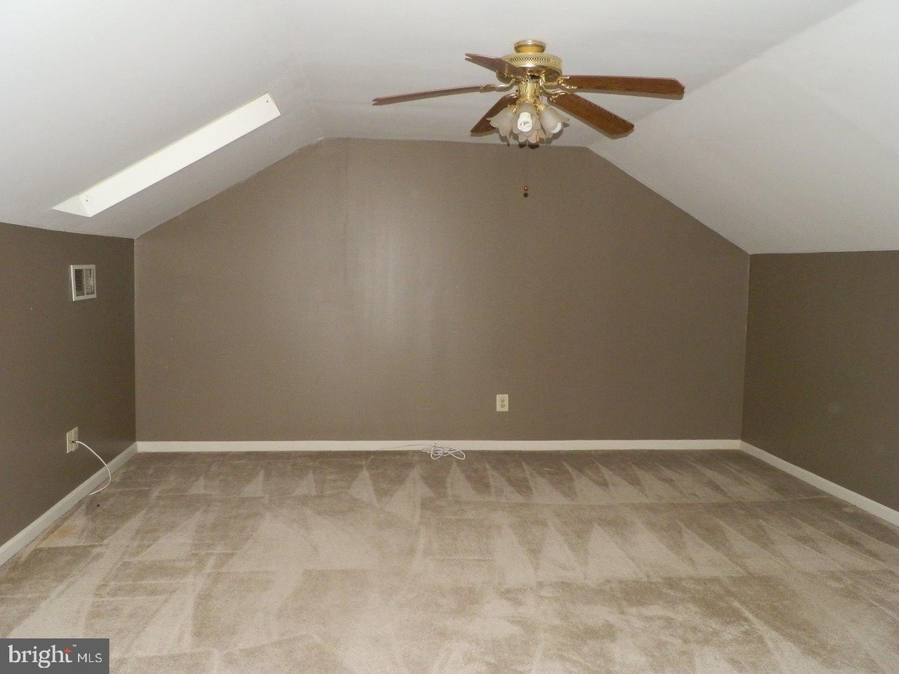 36 Andrews Ct - Photo 6 of 11