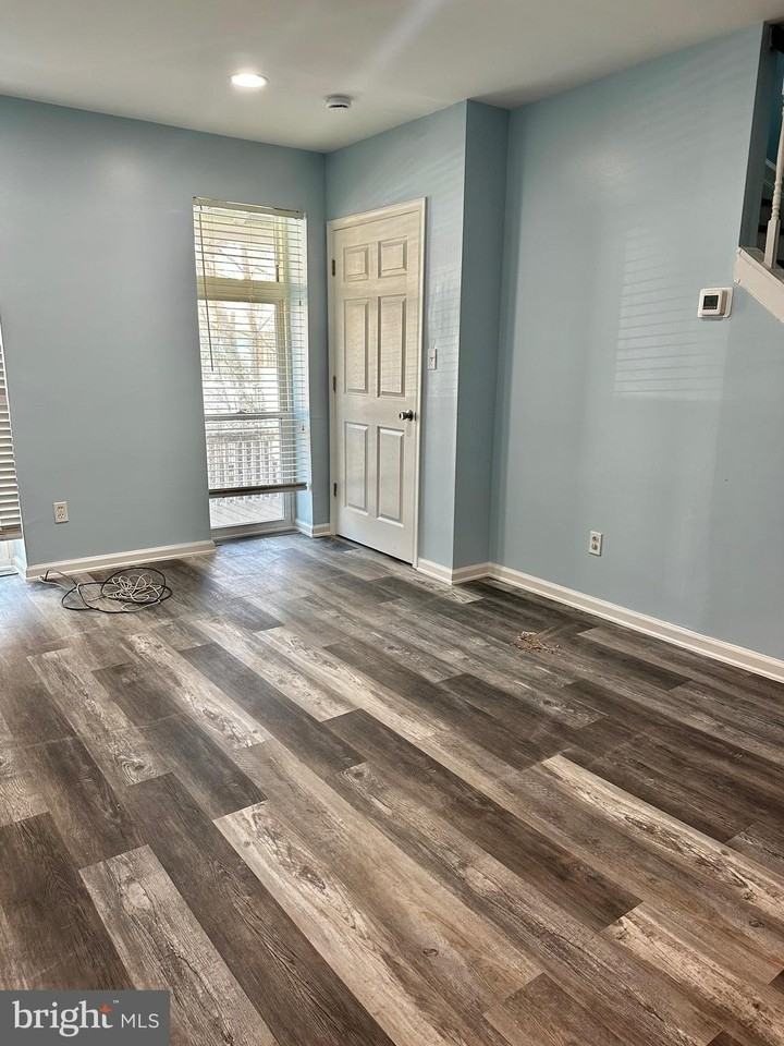 542 Stanbridge St Unit 1 #1 - Photo 7 of 14