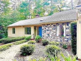 1907 Wedgewood Dr - Photo 1 of 1