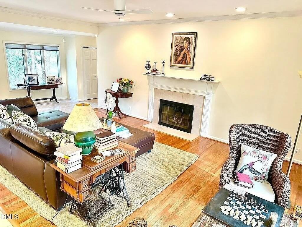 1907 Wedgewood Dr - Photo 6 of 19