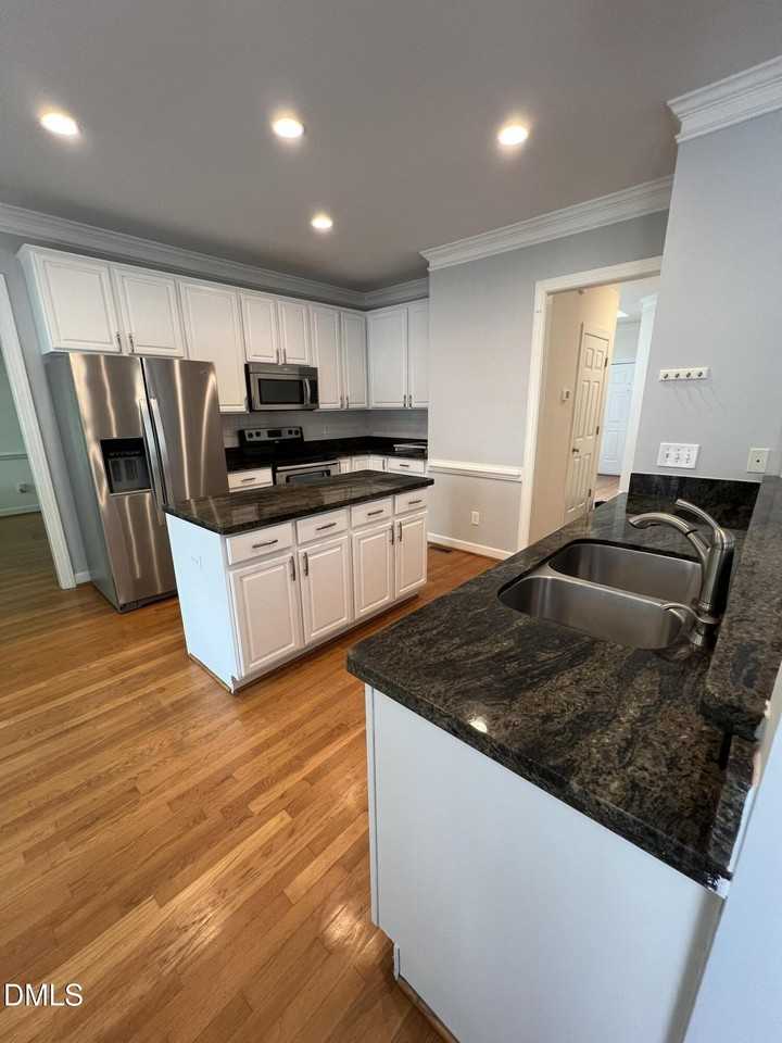 100 Highstream Pl - Photo 6 of 15