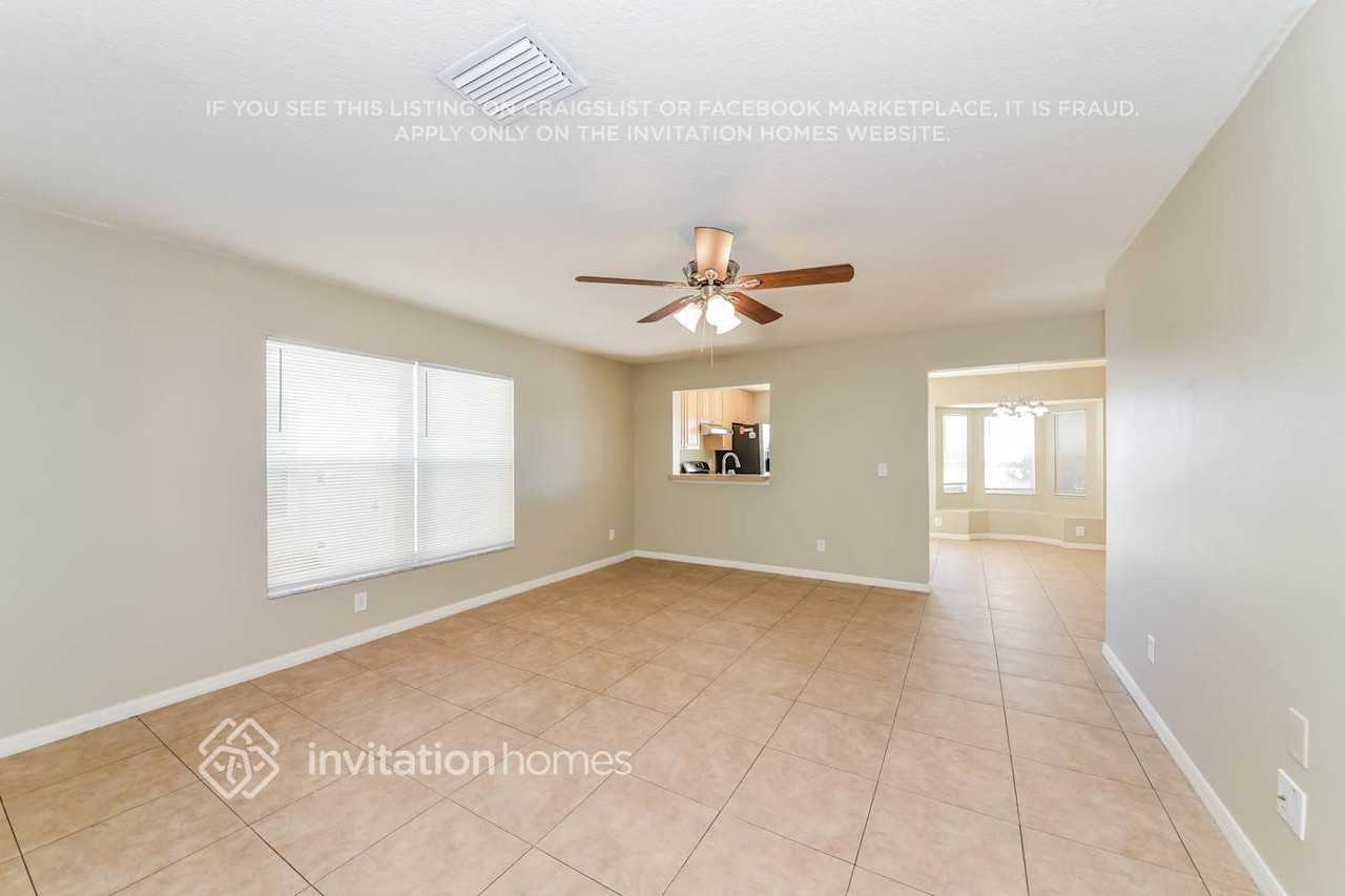 10710 Lakeside Vista Dr - Photo 5 of 18