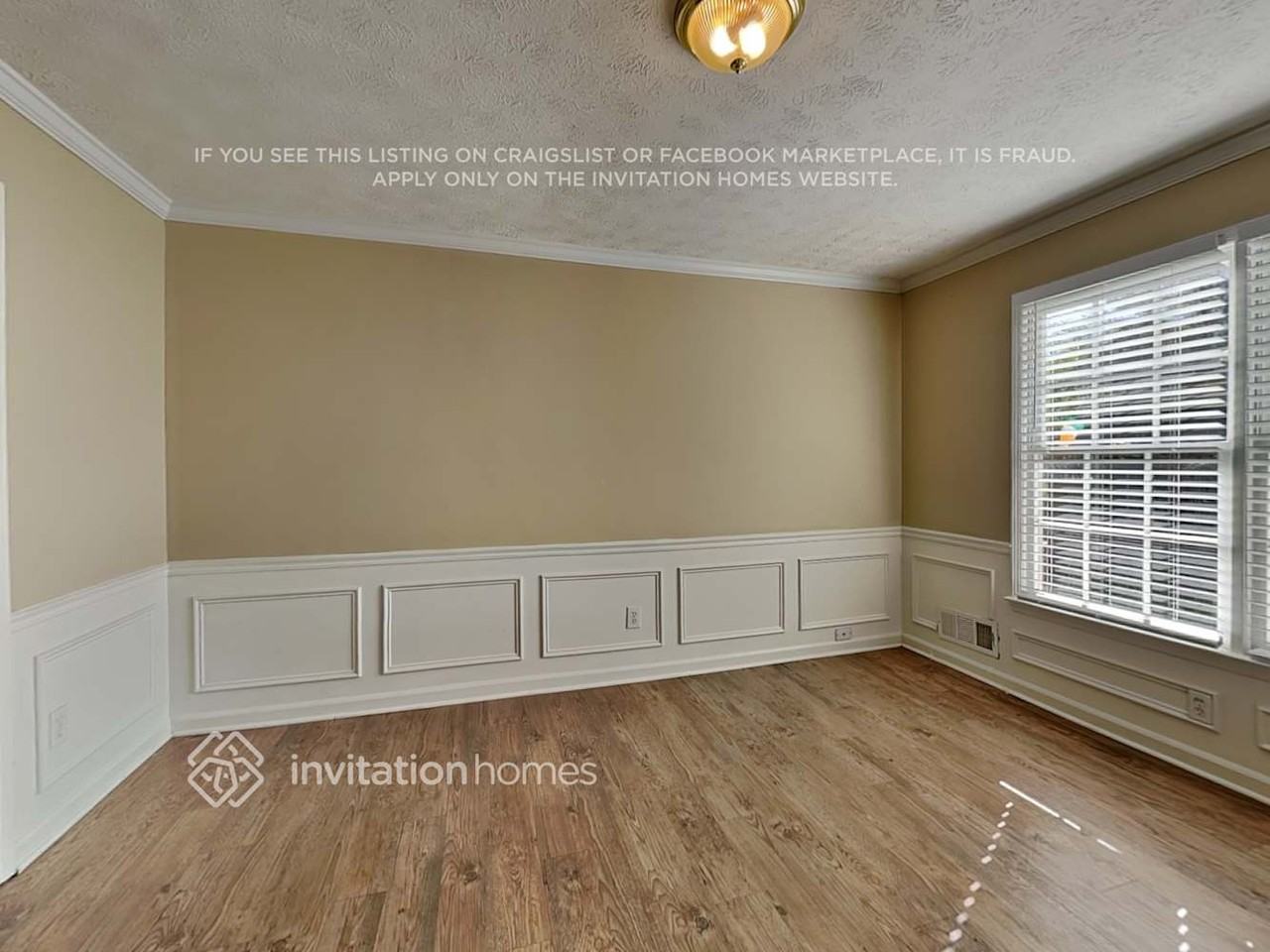 1265 Seven Springs Cir - Photo 5 of 10