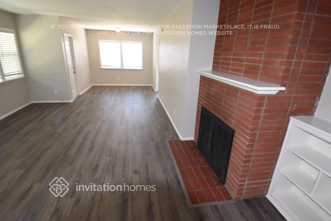 3216 Knoll Way - Photo 2 of 9