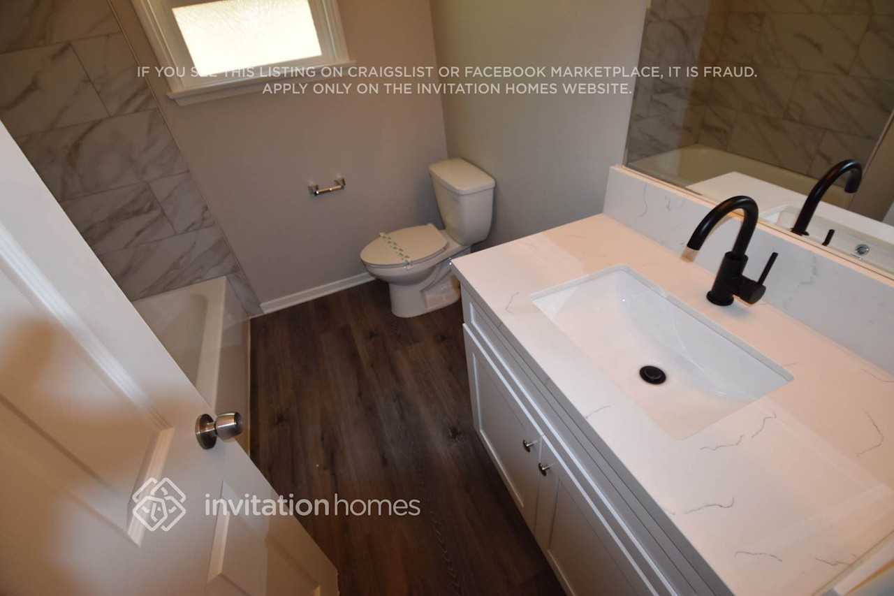 3216 Knoll Way - Photo 6 of 9