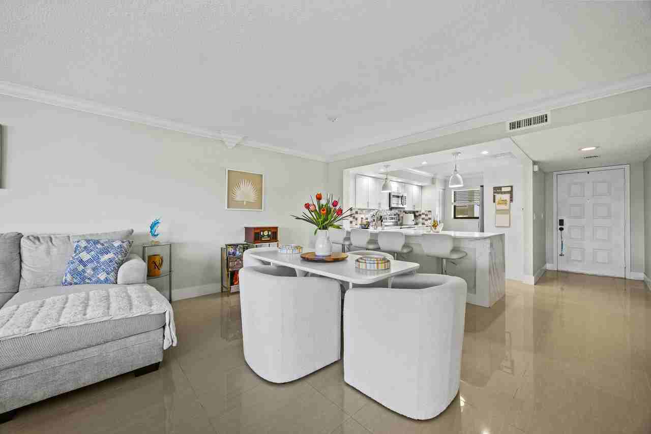 12926 Briarlake Dr #201