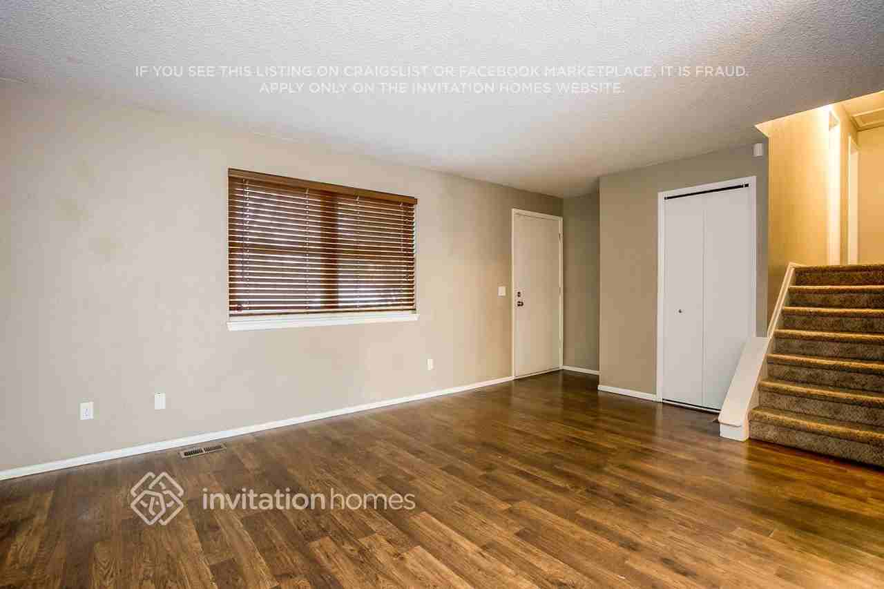 19064 E Eastman Ave - Photo 2 of 19