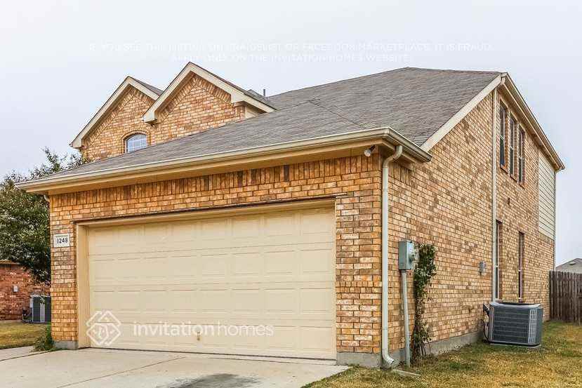 1248 Sweetwater Dr - Photo 3 of 29