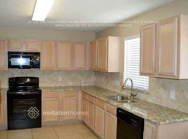 2928 Marco Dr - Photo 3 of 13