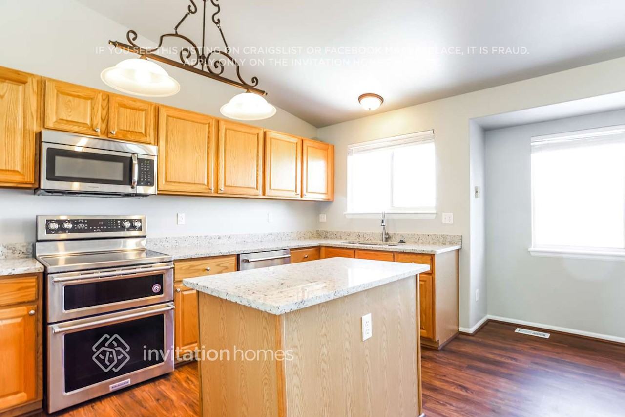 19389 E 41st Pl - Photo 6 of 13