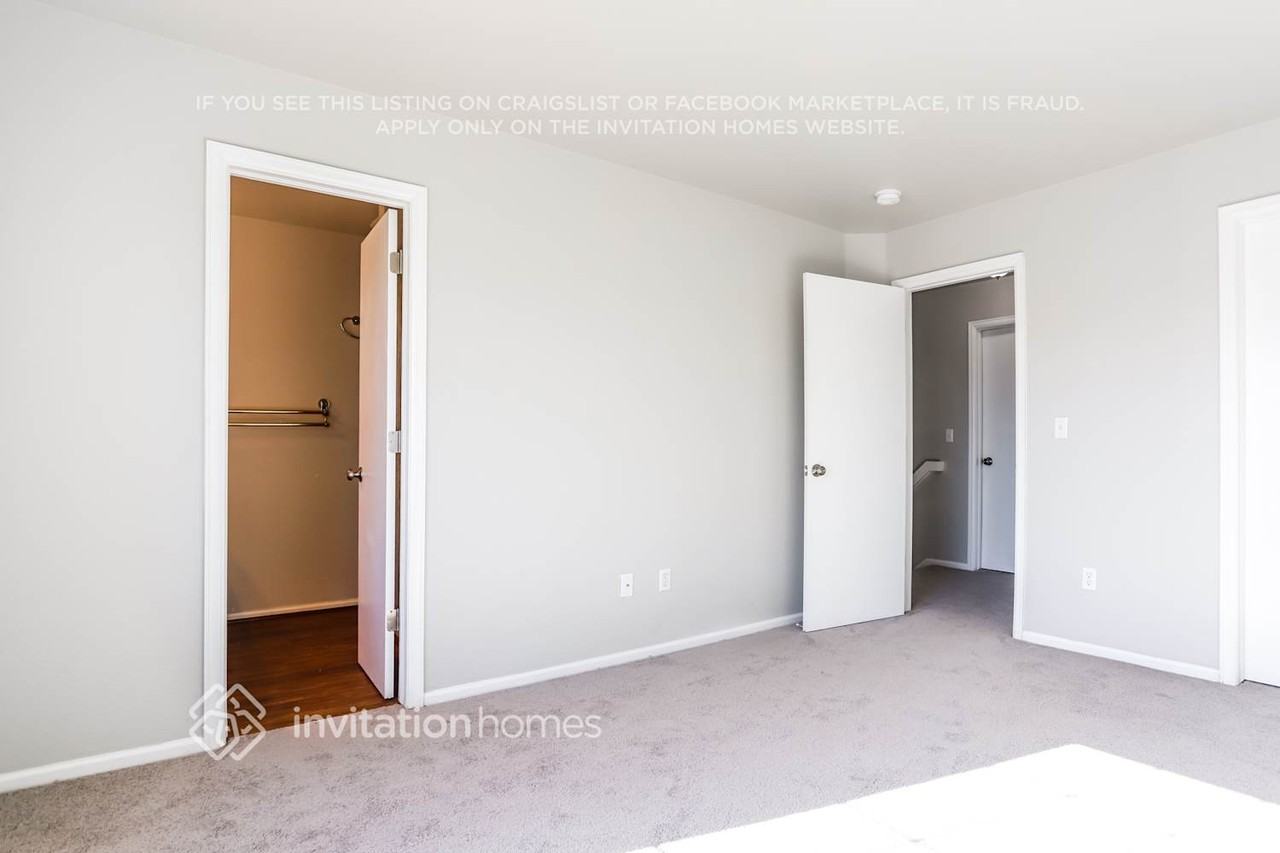 19389 E 41st Pl - Photo 7 of 13