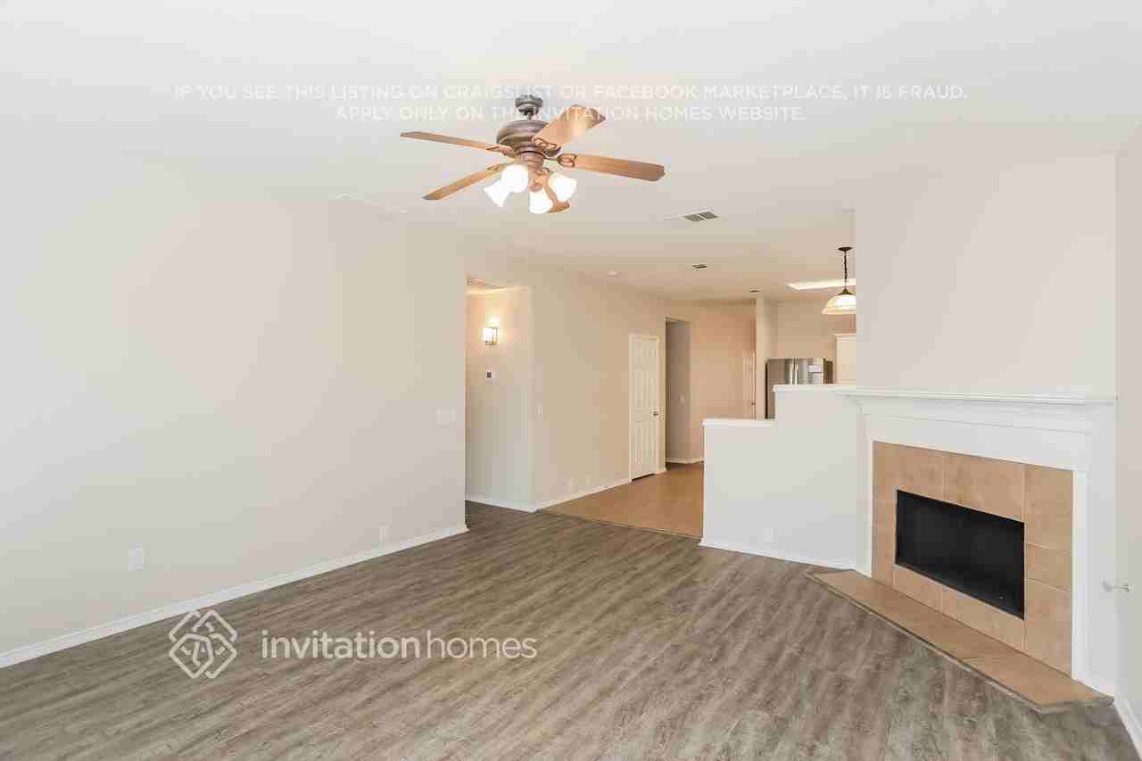 2513 Tar Heel Dr - Photo 3 of 11