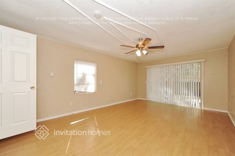 1345 Terrace Rd - Photo 2 of 21