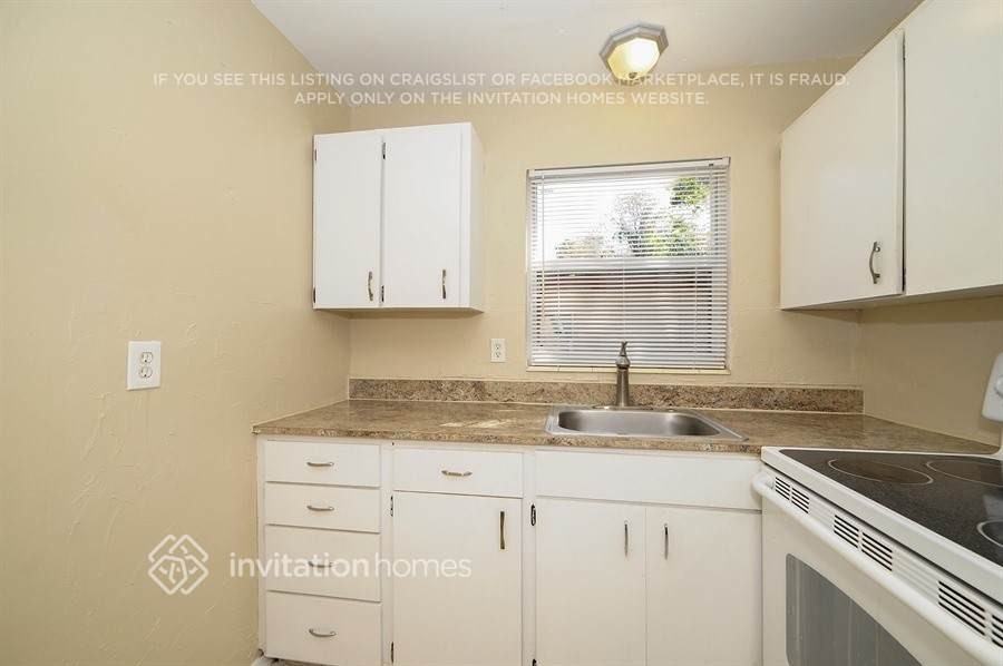 1345 Terrace Rd - Photo 5 of 21