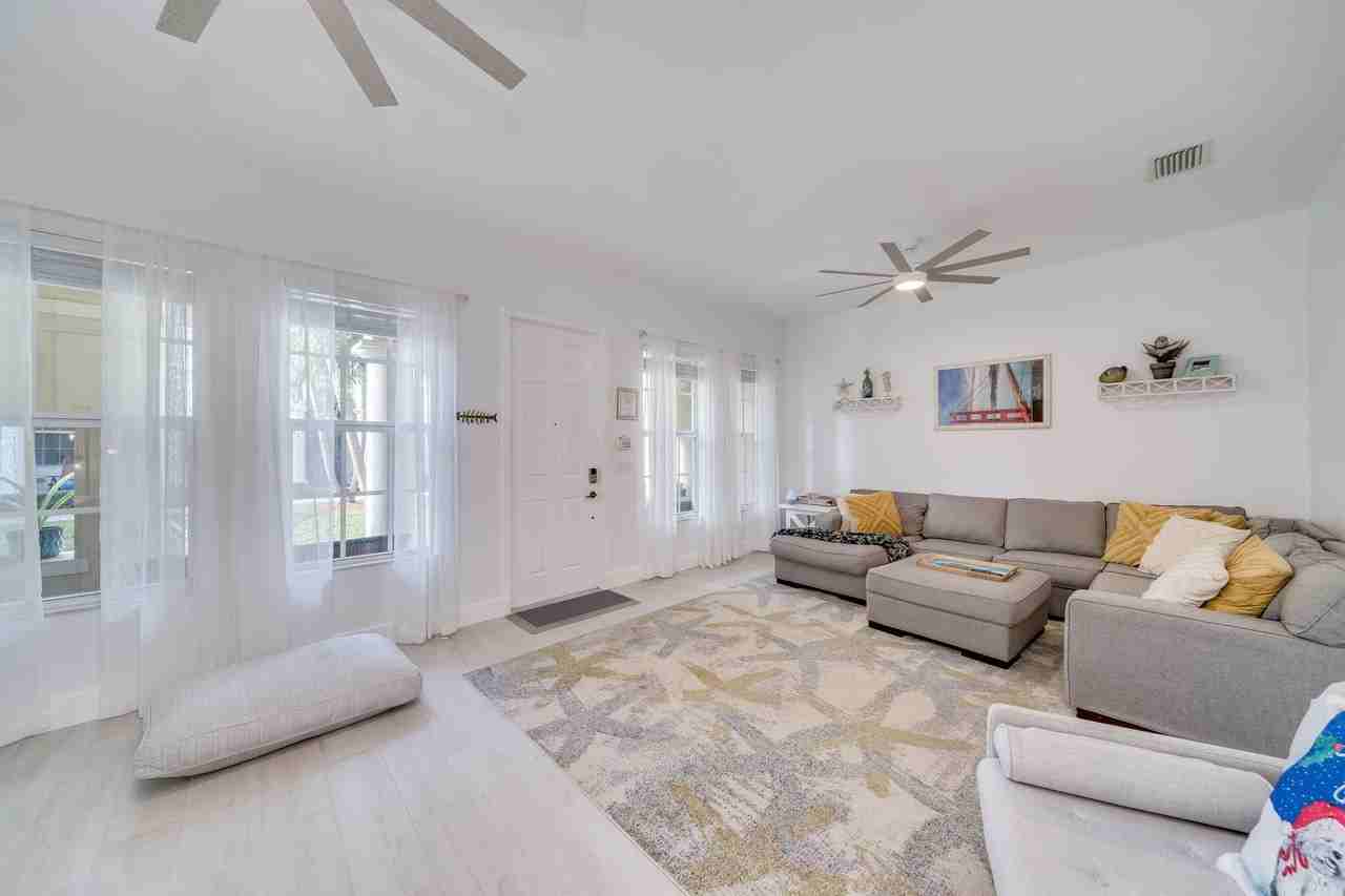 8335 Nw 7th Ter - Photo 5 of 50