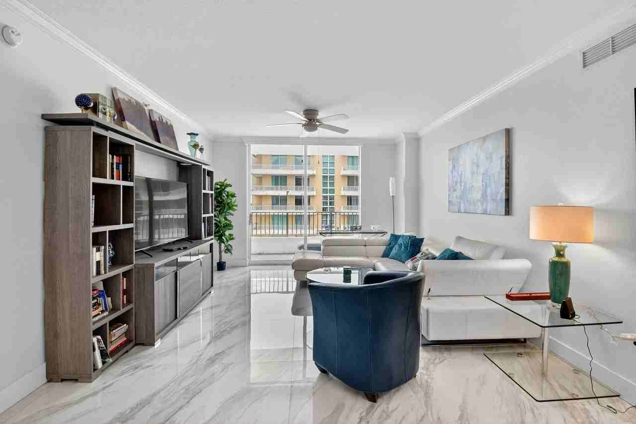 625 Casa Loma Blvd Unit 1409 - Photo 5 of 47