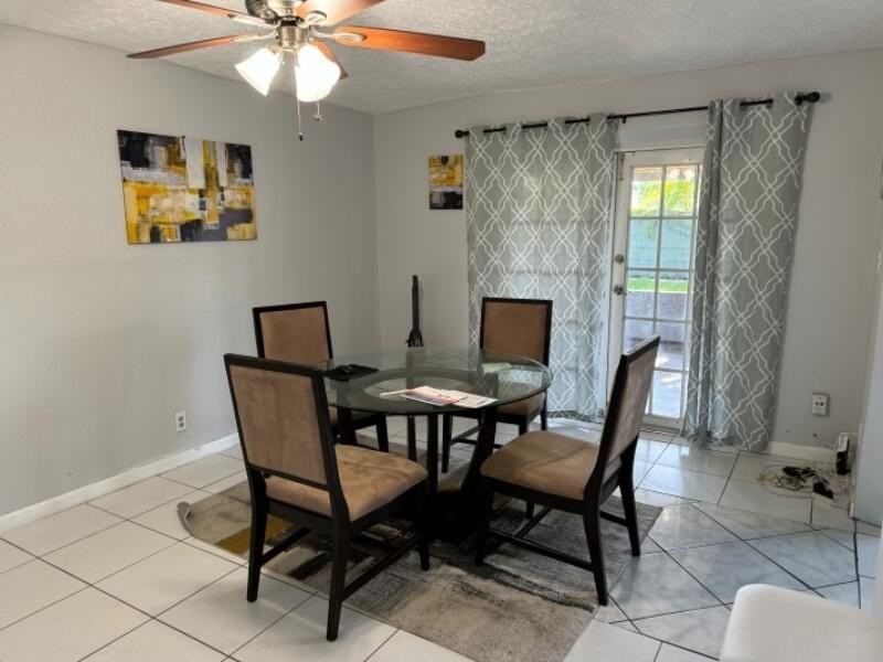 548 Nw 2nd Way Unit A5 - Photo 3 of 9