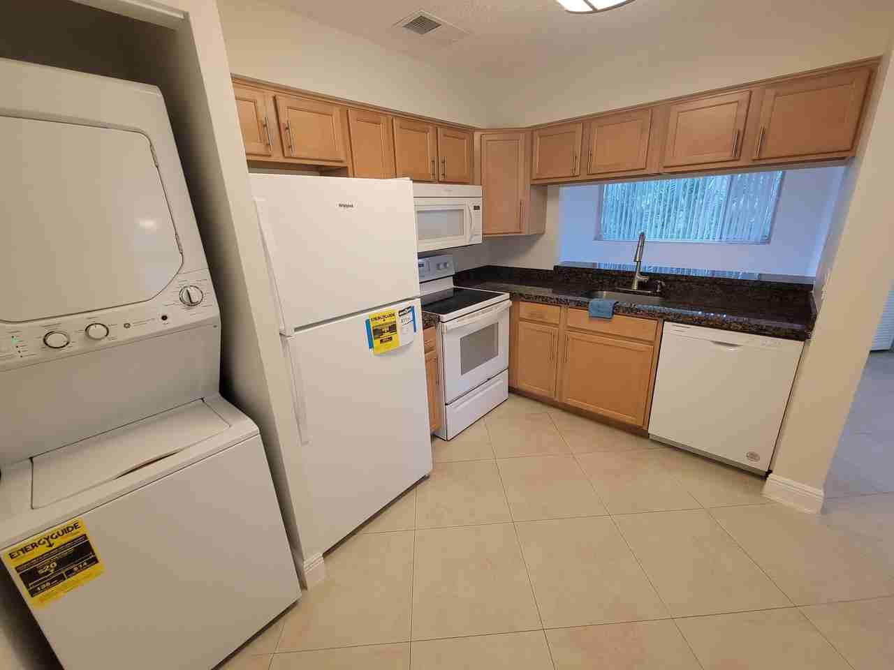 4208 Glenmoor Dr - Photo 5 of 36