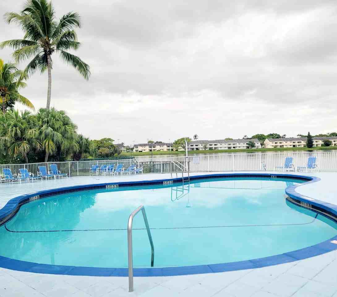 3421 Nw 44th St Apt 103 - Photo 5 of 46