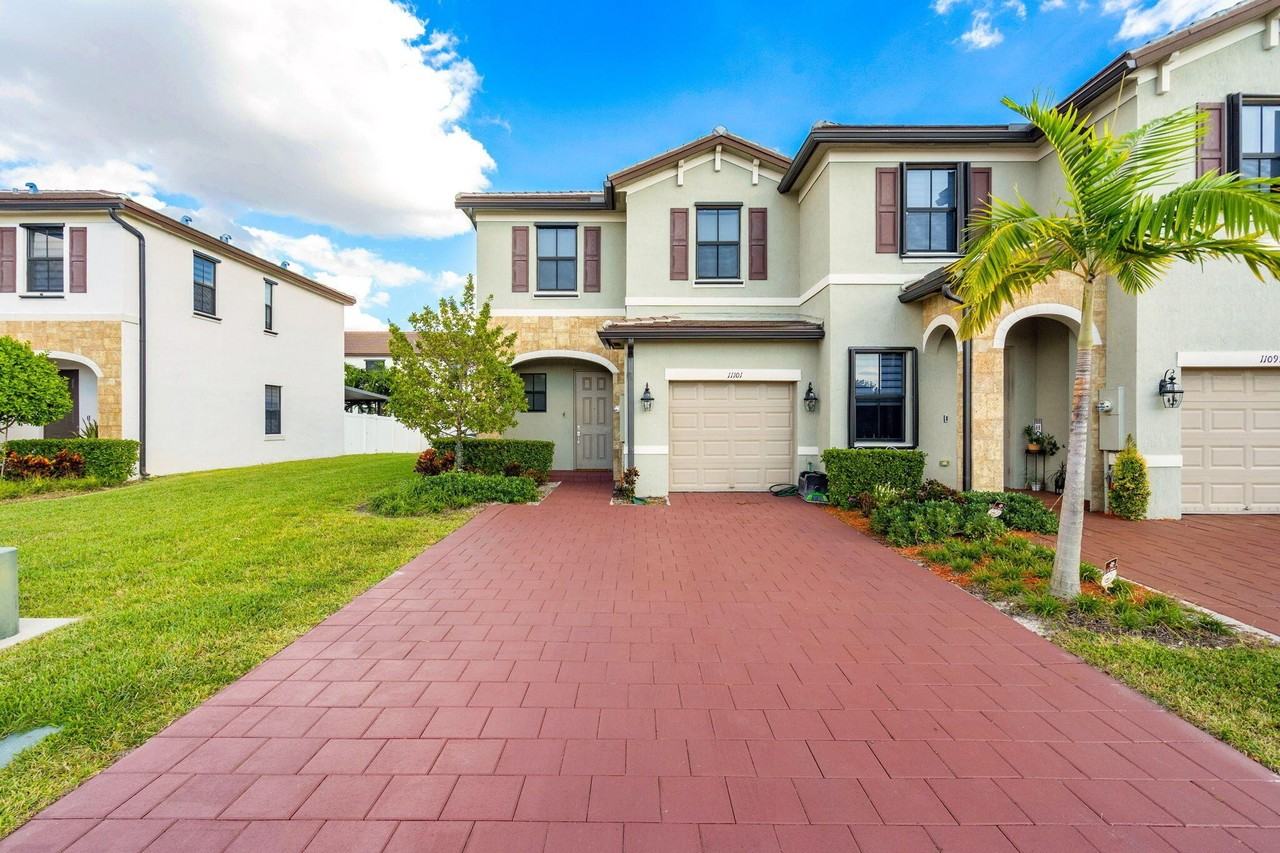 11101 W 33rd Ct - Photo 2 of 45